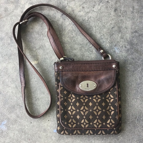 fossil fabric crossbody bags